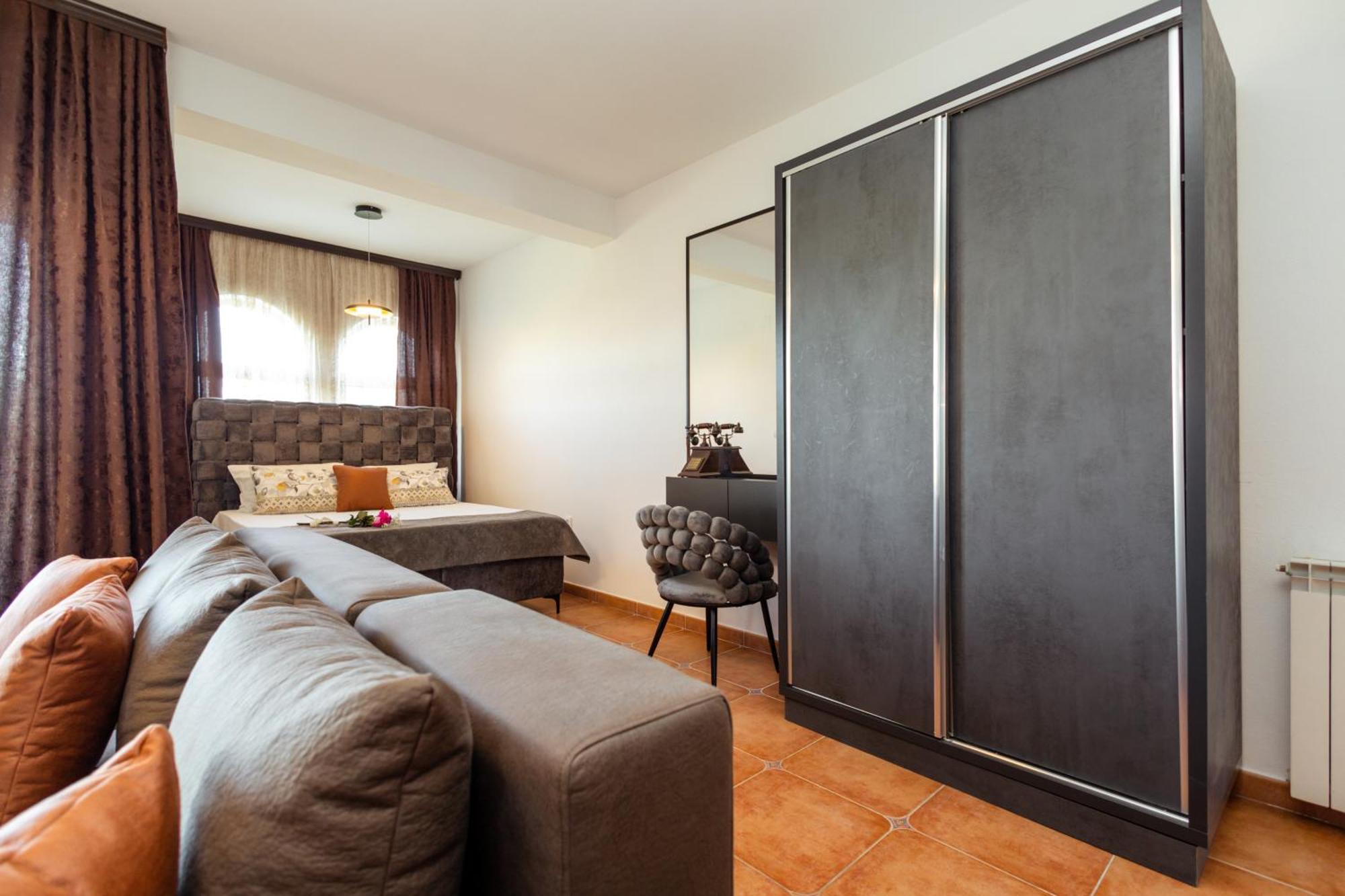 Apartments Gucci Улцин Стая снимка