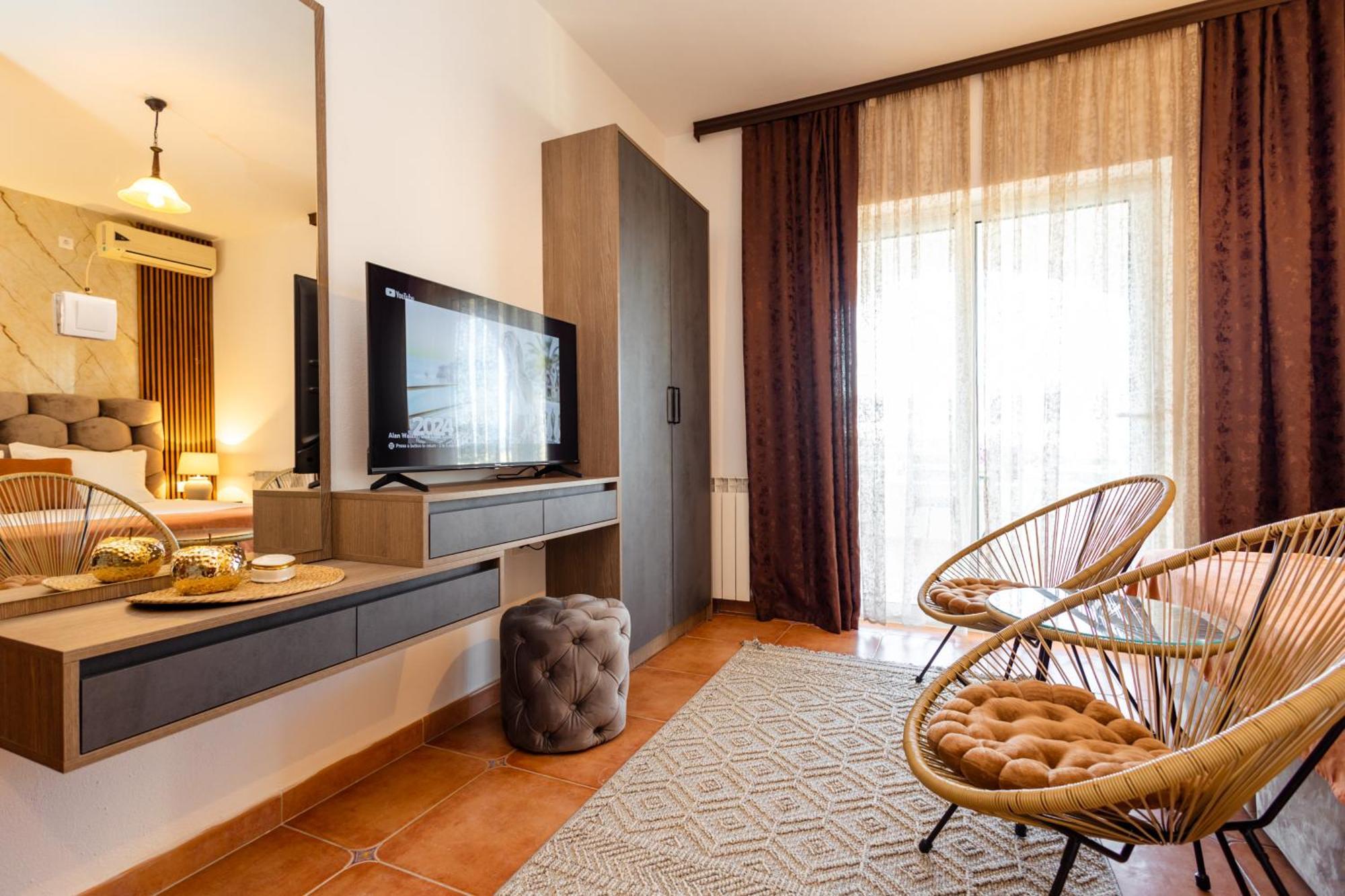 Apartments Gucci Улцин Екстериор снимка