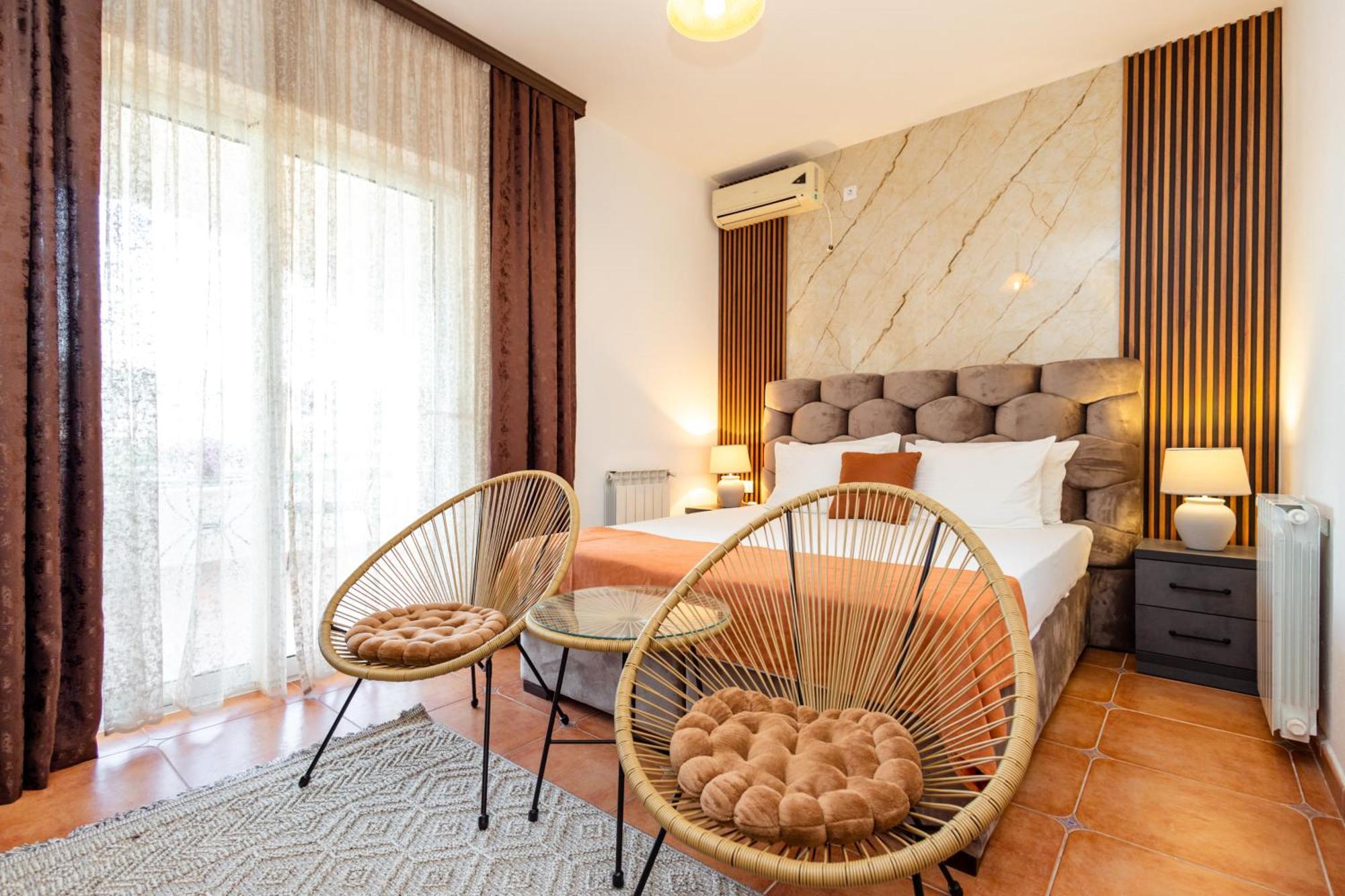 Apartments Gucci Улцин Екстериор снимка